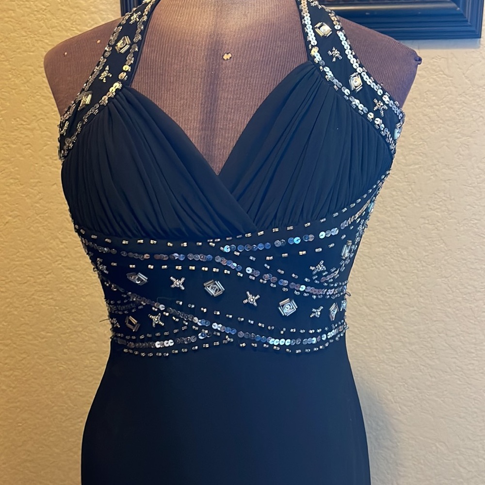 Morgan & Co. junior size 1/2 black sequined gown - Picture 2 of 10